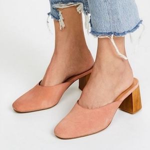 MADEWELL Miya Mule Heels in Blush Pink Suede